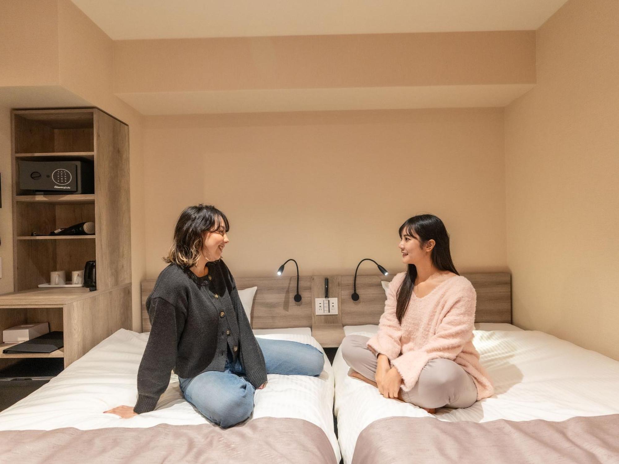 Hotel Sanrriott Shinsaibashi Oszaka Kültér fotó