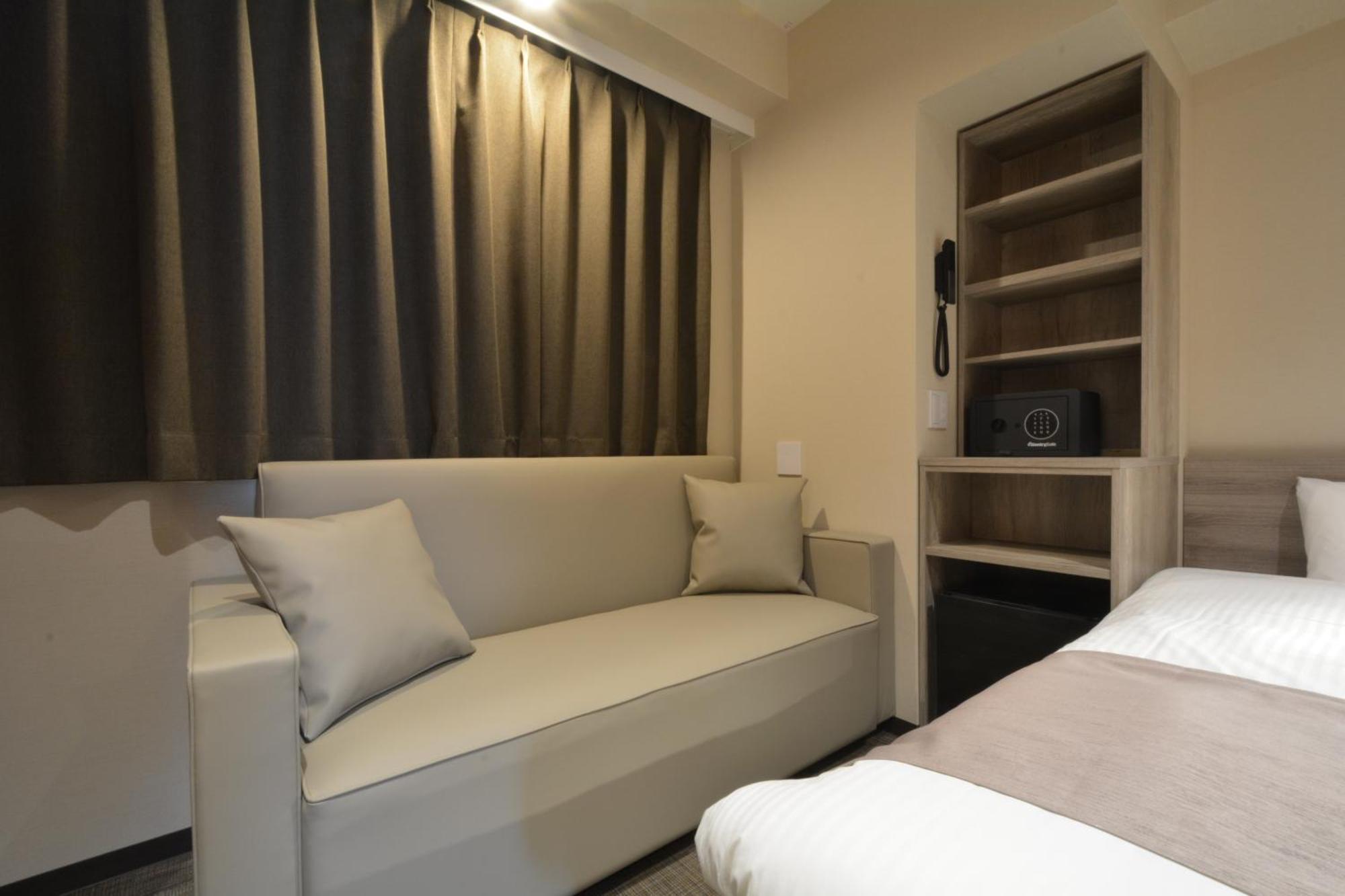 Hotel Sanrriott Shinsaibashi Oszaka Kültér fotó